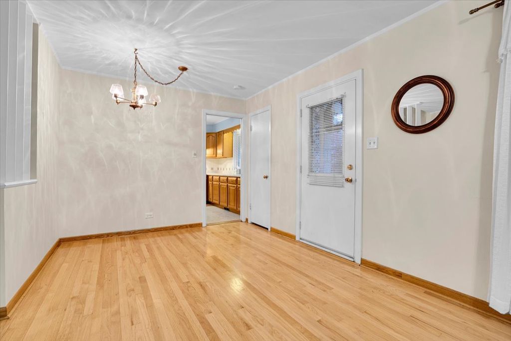 7348 Davis Street, Morton Grove, IL 60053 — photo 4