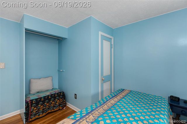 10504 Borgman Avenue, Huntington Woods, MI 48070