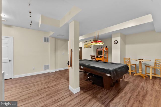 14 STAFFORD CT, Sterling, VA 20165