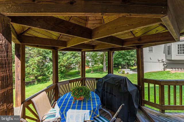 14 STAFFORD CT, Sterling, VA 20165