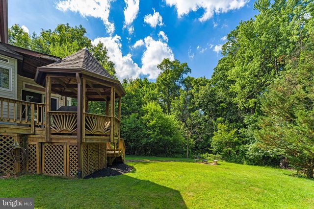 14 STAFFORD CT, Sterling, VA 20165
