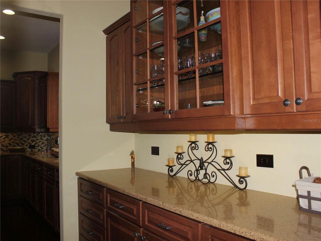 Image 32 of property listing at 406 PETREL TRAIL, Bradenton, FL 34212