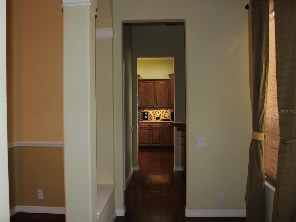Image 33 of property listing at 406 PETREL TRAIL, Bradenton, FL 34212