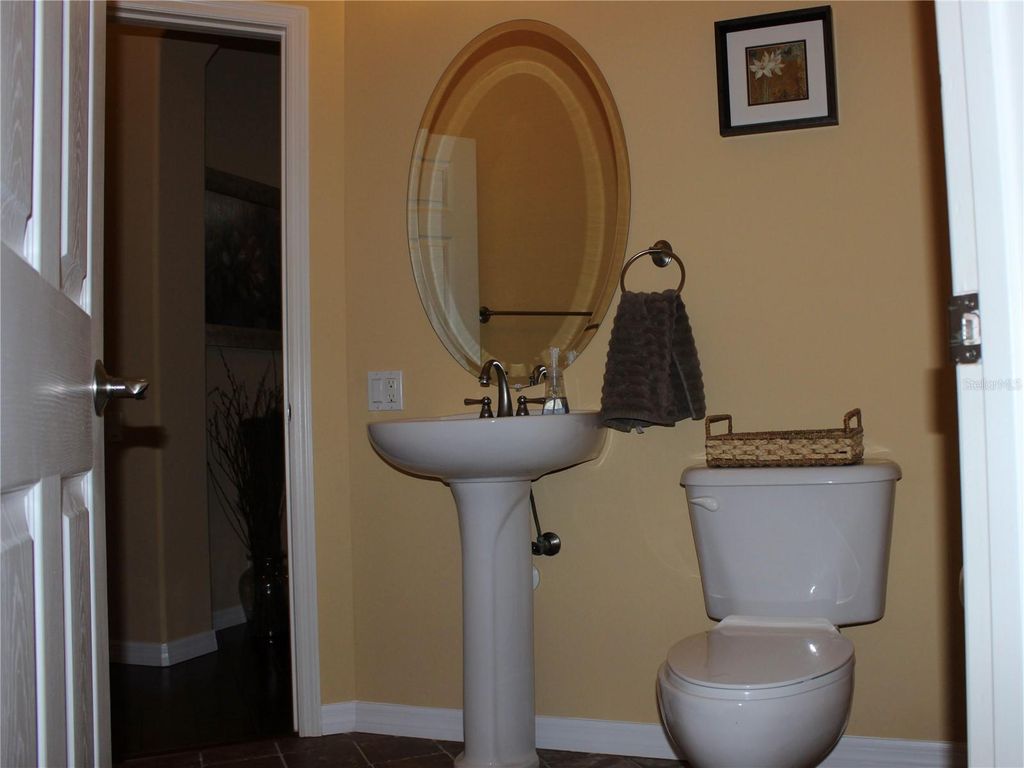 Image 34 of property listing at 406 PETREL TRAIL, Bradenton, FL 34212