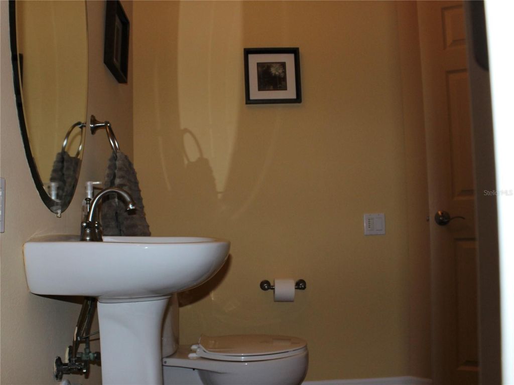 Image 35 of property listing at 406 PETREL TRAIL, Bradenton, FL 34212