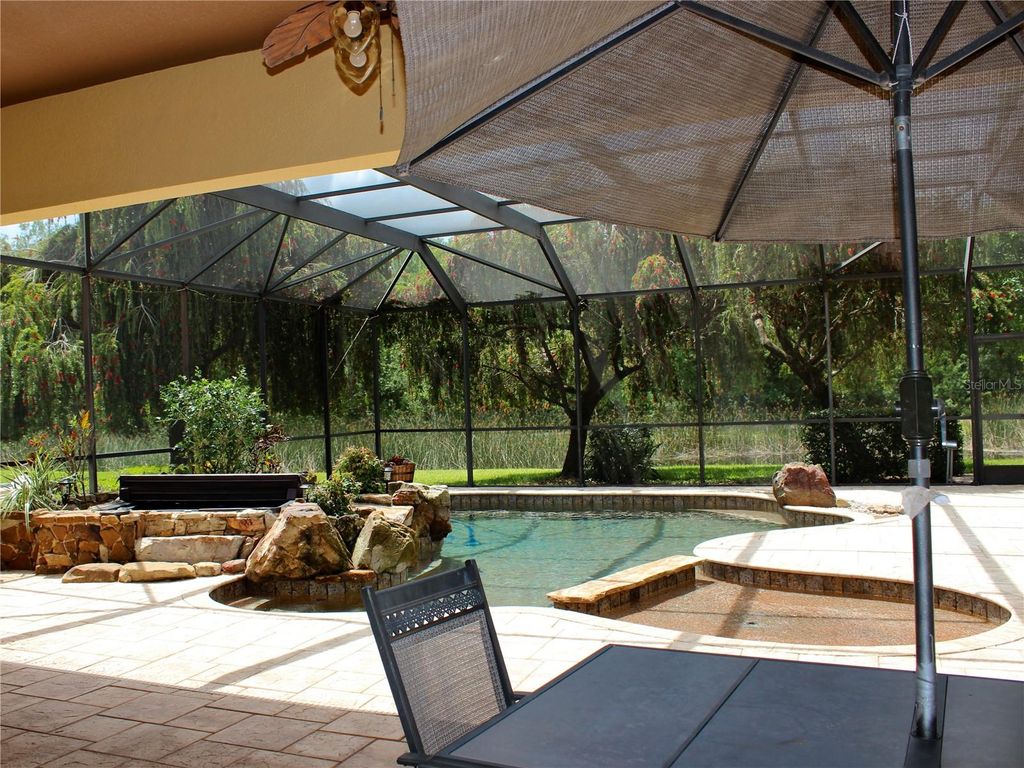 Image 39 of property listing at 406 PETREL TRAIL, Bradenton, FL 34212