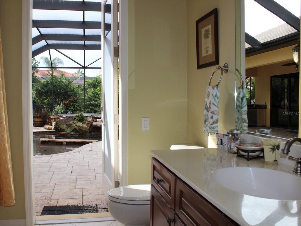 Image 54 of property listing at 406 PETREL TRAIL, Bradenton, FL 34212