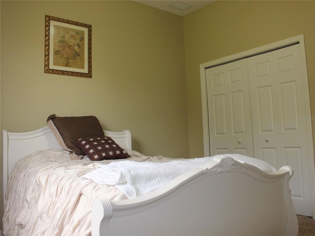 Image 57 of property listing at 406 PETREL TRAIL, Bradenton, FL 34212