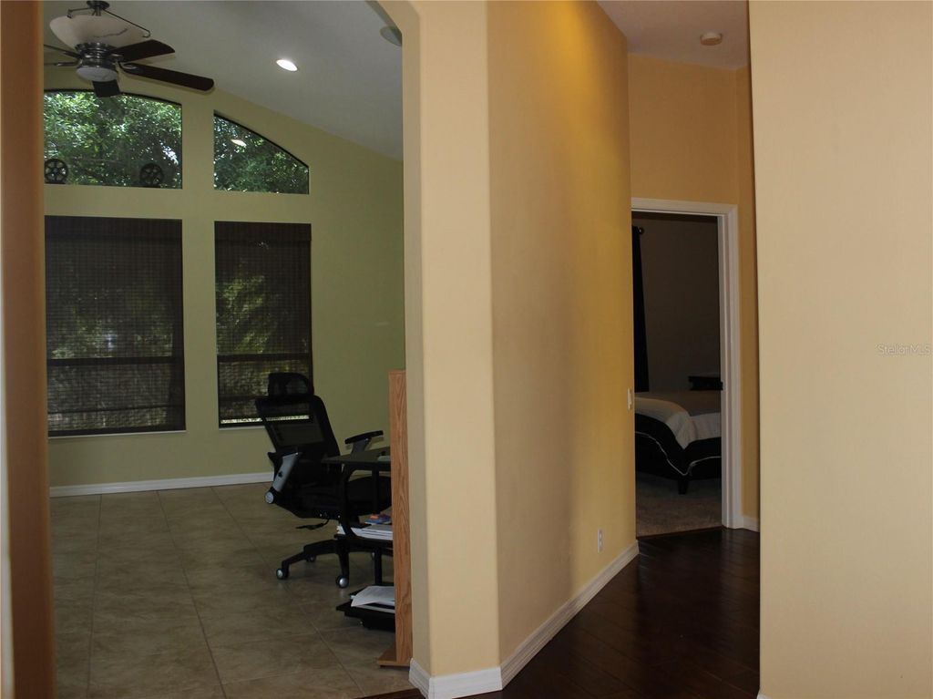Image 60 of property listing at 406 PETREL TRAIL, Bradenton, FL 34212