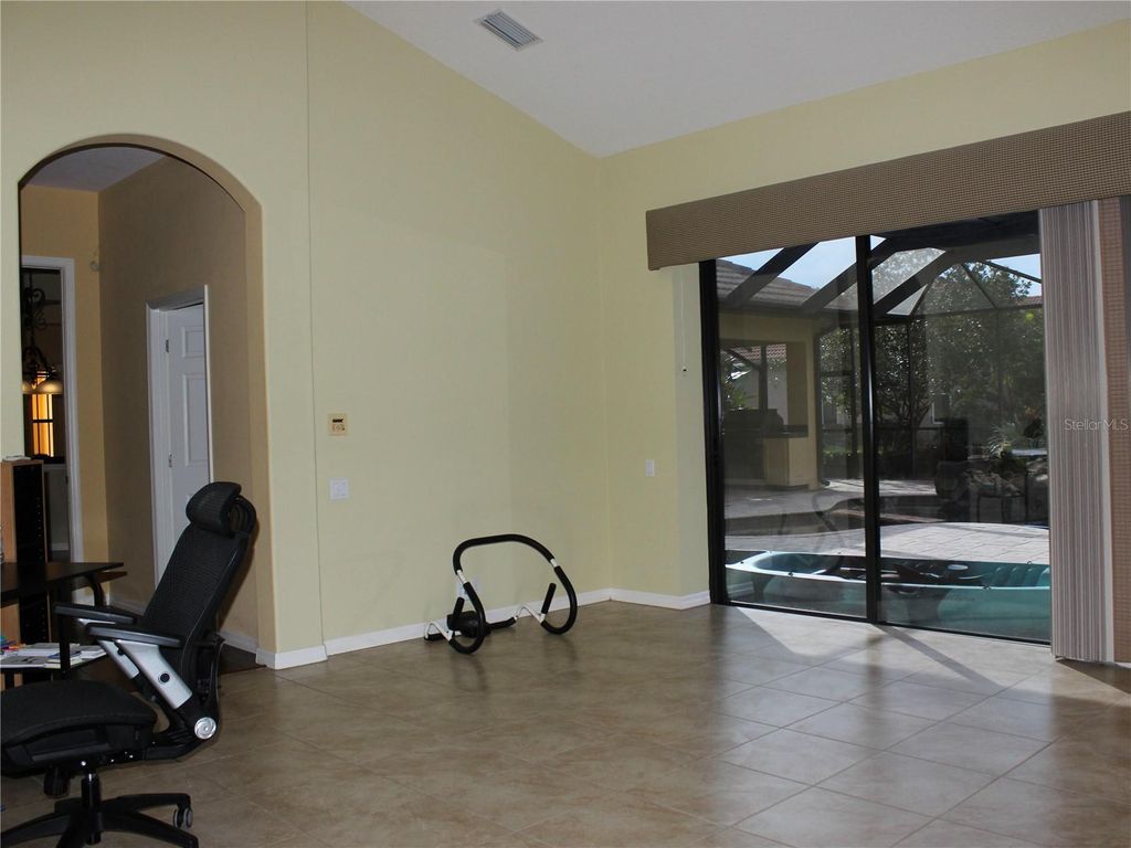 Image 65 of property listing at 406 PETREL TRAIL, Bradenton, FL 34212