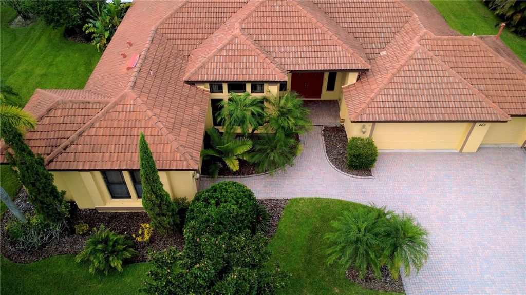 Image 72 of property listing at 406 PETREL TRAIL, Bradenton, FL 34212