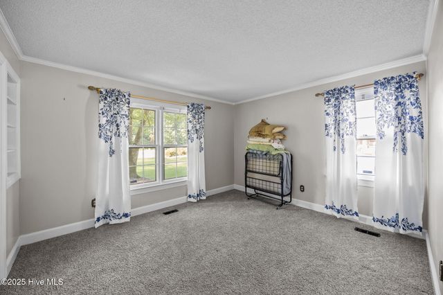 1813 Worthington Road, Greenville, NC 27858