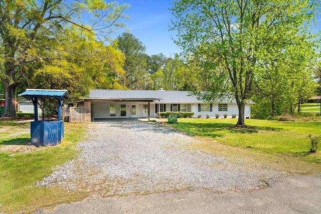 741 SE North Dr, Dalton, GA 30721