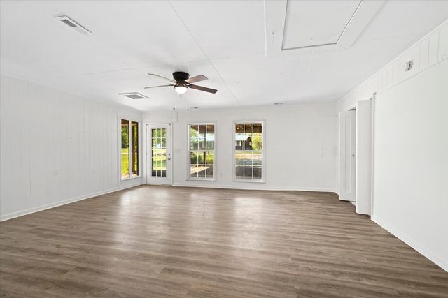 741 SE North Dr, Dalton, GA 30721