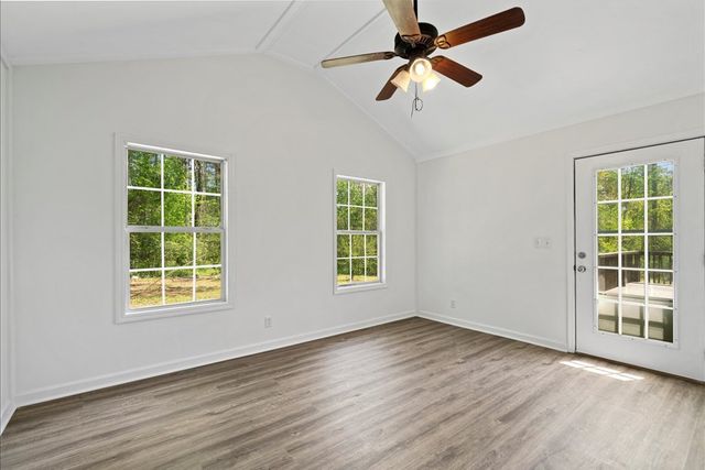 741 SE North Dr, Dalton, GA 30721
