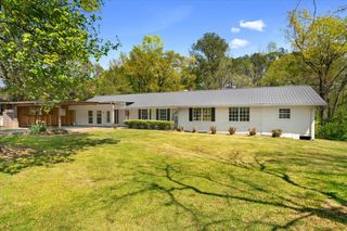 741 SE North Dr, Dalton, GA 30721