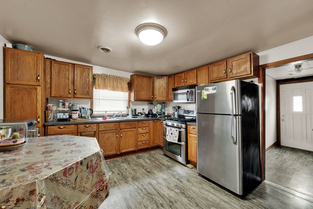 1404 W FULLER Street, Chicago, IL 60608