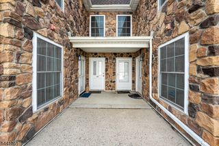 123 Chariot Ct, Piscataway Twp., NJ 08854