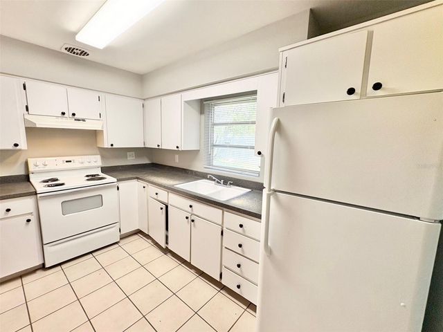 1203 N LAVON AVENUE, Kissimmee, FL 34741