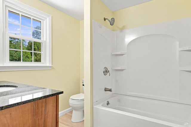 36 Hampton Drive, Nashua, NH 03063