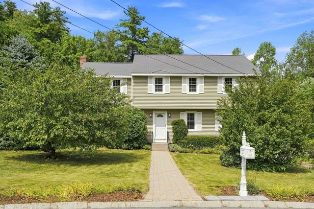 36 Hampton Drive, Nashua, NH 03063