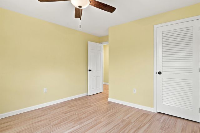 36 Hampton Drive, Nashua, NH 03063