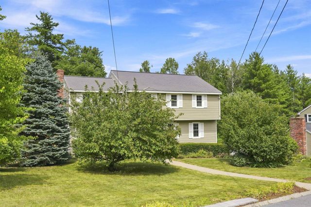 36 Hampton Drive, Nashua, NH 03063