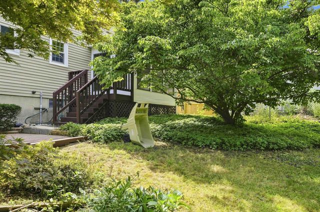 36 Hampton Drive, Nashua, NH 03063