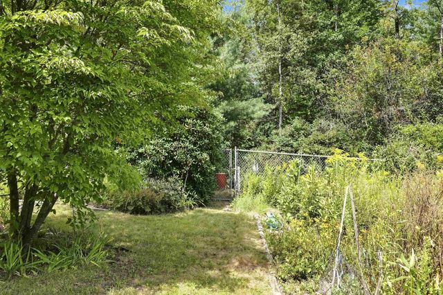 36 Hampton Drive, Nashua, NH 03063