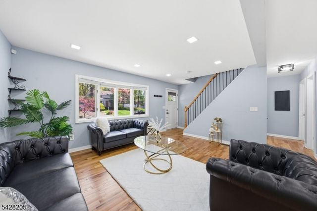 115 La Grande Ave, Fanwood Boro, NJ 07023