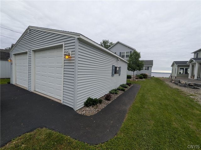 7487 W Murray Dr. Drive, Cicero, NY 13039