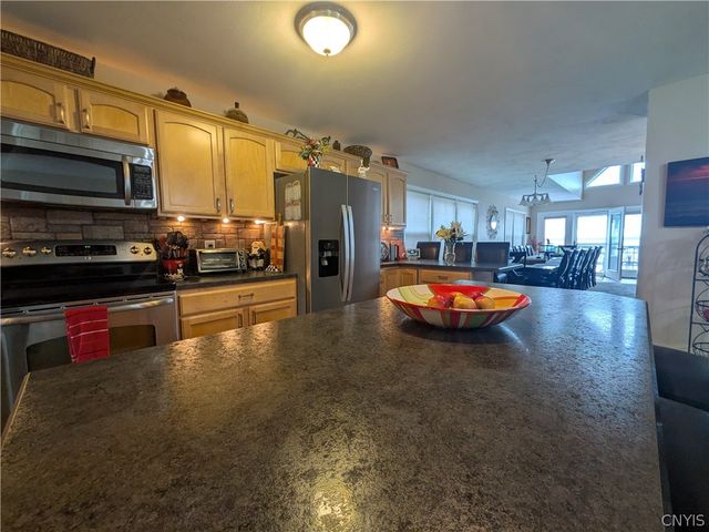 7487 W Murray Dr. Drive, Cicero, NY 13039