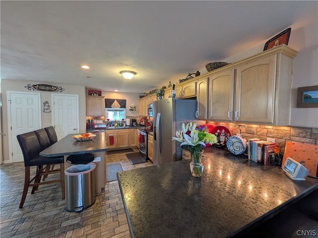 7487 W Murray Dr. Drive, Cicero, NY 13039