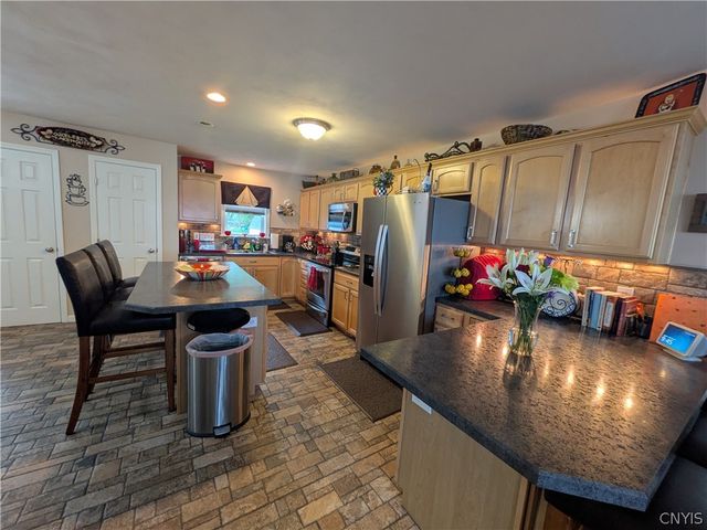 7487 W Murray Dr. Drive, Cicero, NY 13039