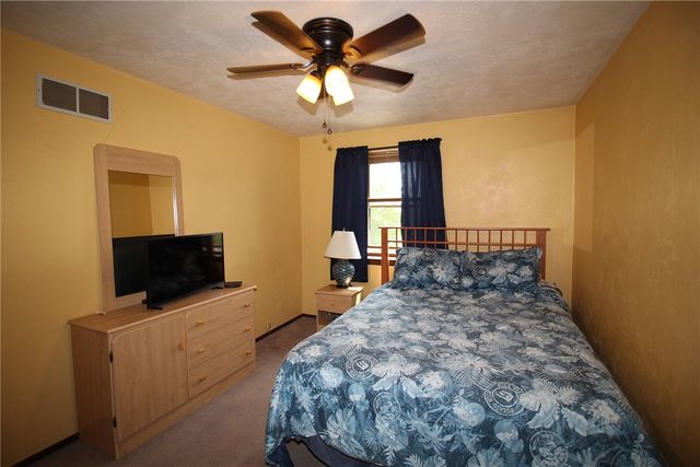 211 Greenwood Drive, North Strabane, PA 15317