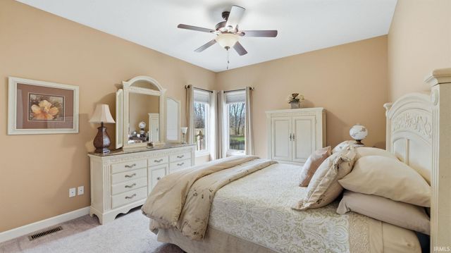 12101 Mallards Lake Parkway, Fort Wayne, IN 46845