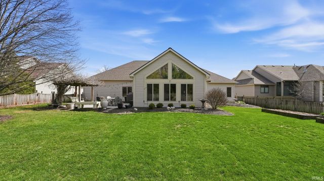 12101 Mallards Lake Parkway, Fort Wayne, IN 46845