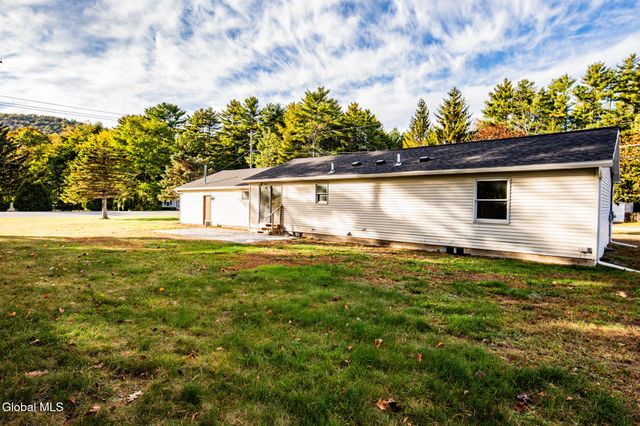 49 Bronk Drive, Queensbury, NY 12804