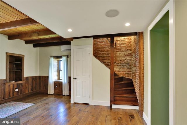 84 CIDER MILL RD, Mertztown, PA 19539