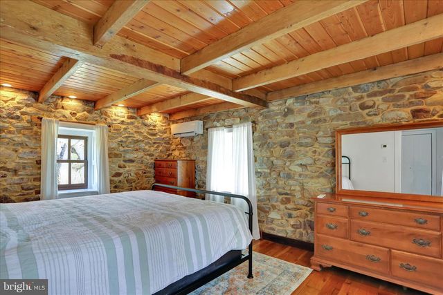 84 CIDER MILL RD, Mertztown, PA 19539