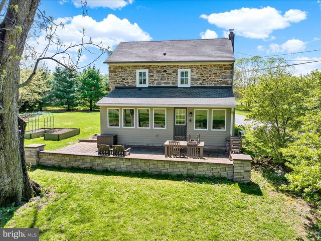 84 CIDER MILL RD, Mertztown, PA 19539
