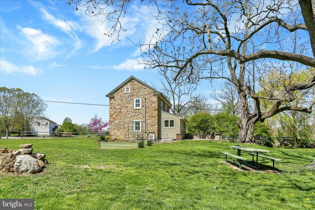 84 CIDER MILL RD, Mertztown, PA 19539