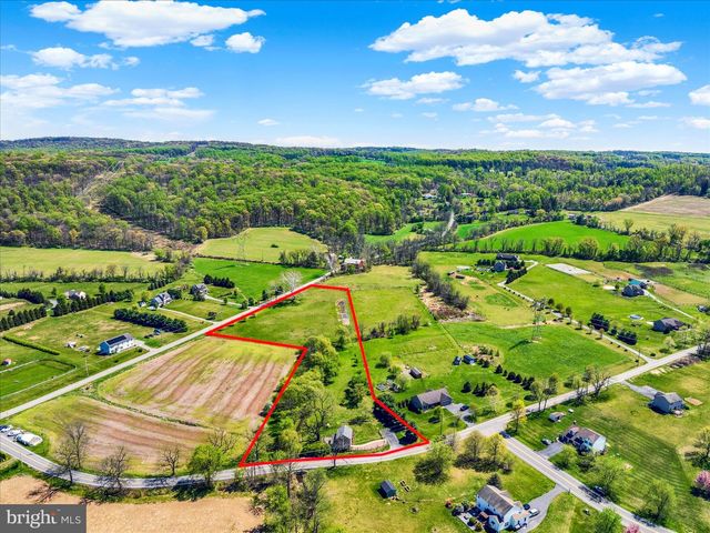 84 CIDER MILL RD, Mertztown, PA 19539