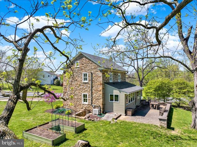 84 CIDER MILL RD, Mertztown, PA 19539