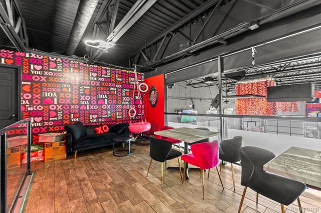 14600 W Warren, Dearborn, MI 48126