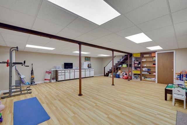 369 Dedham Ave, Needham, MA 02492