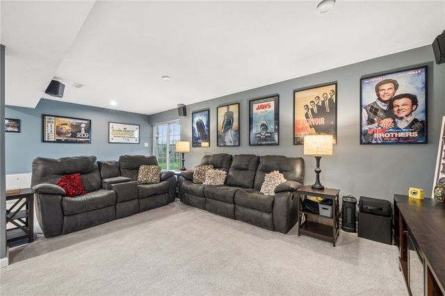 226 Regency Drive, North Strabane, PA 15330