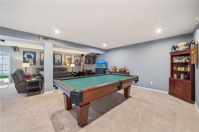 226 Regency Drive, North Strabane, PA 15330