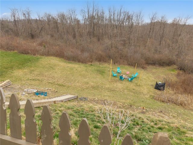 226 Regency Drive, North Strabane, PA 15330