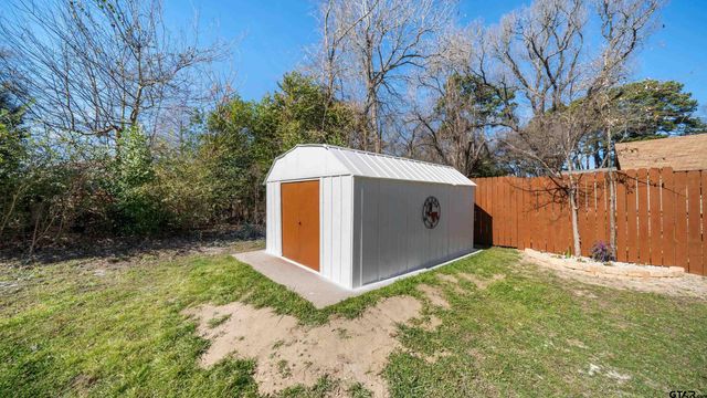 539 E Edmonson, Athens, TX 75751